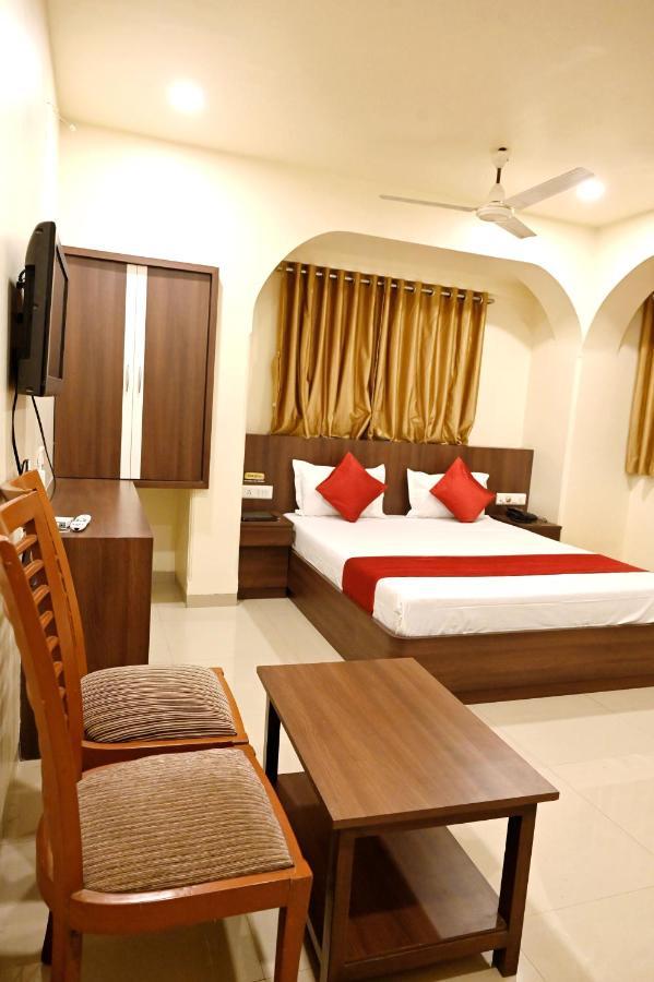 Kalyān Hotel Sagar מראה חיצוני תמונה
