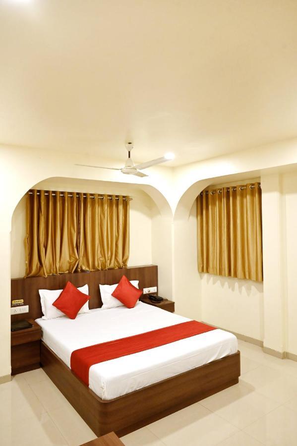 Kalyān Hotel Sagar מראה חיצוני תמונה
